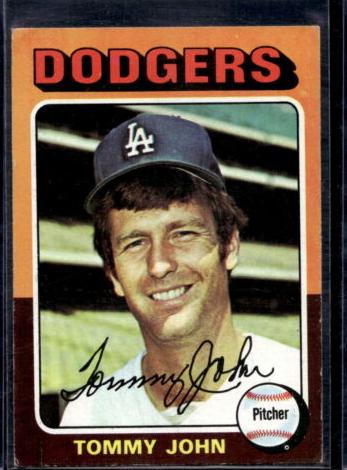 1975 Topps Tommy John #47 card