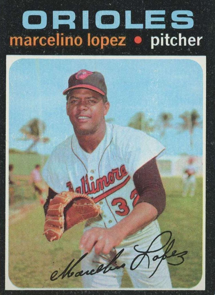 1971 Topps Marcelino Lopez #137 card