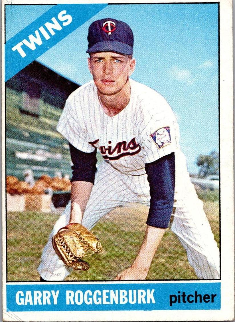 1966 Topps Garry Roggenburk #582 card