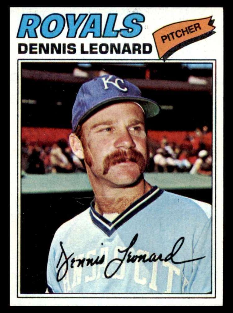 1977 Topps Dennis Leonard #75 card