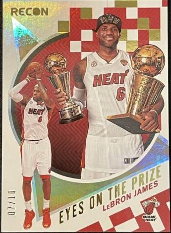 2020 LeBron James [Gold] #16