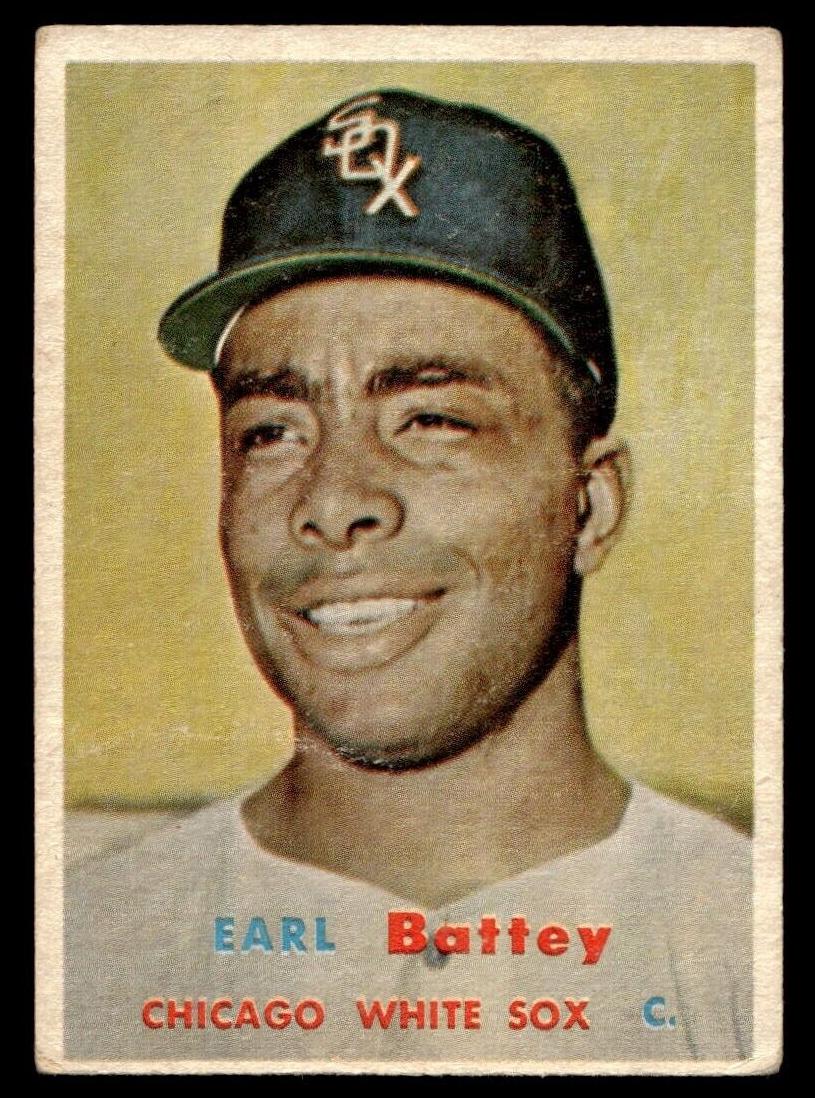 1957 Topps Earl Battey #401 card