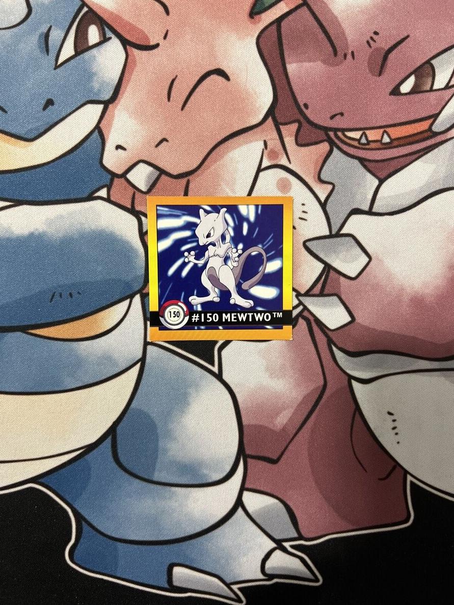 1999 Pokemon Holo #10 Mewtwo front