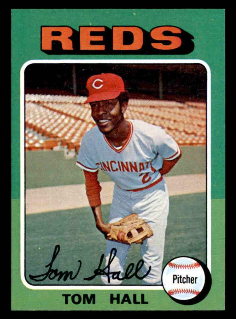 1975 Topps Tom Hall #108 card