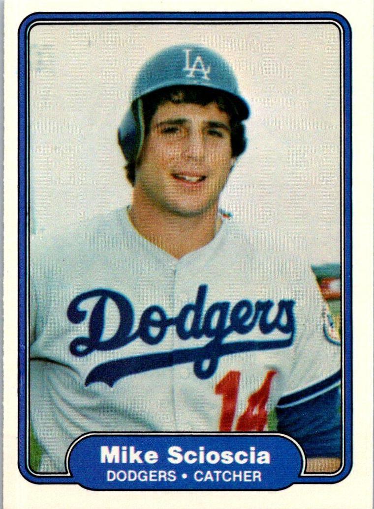 1982 Fleer Mike Scioscia #22 card