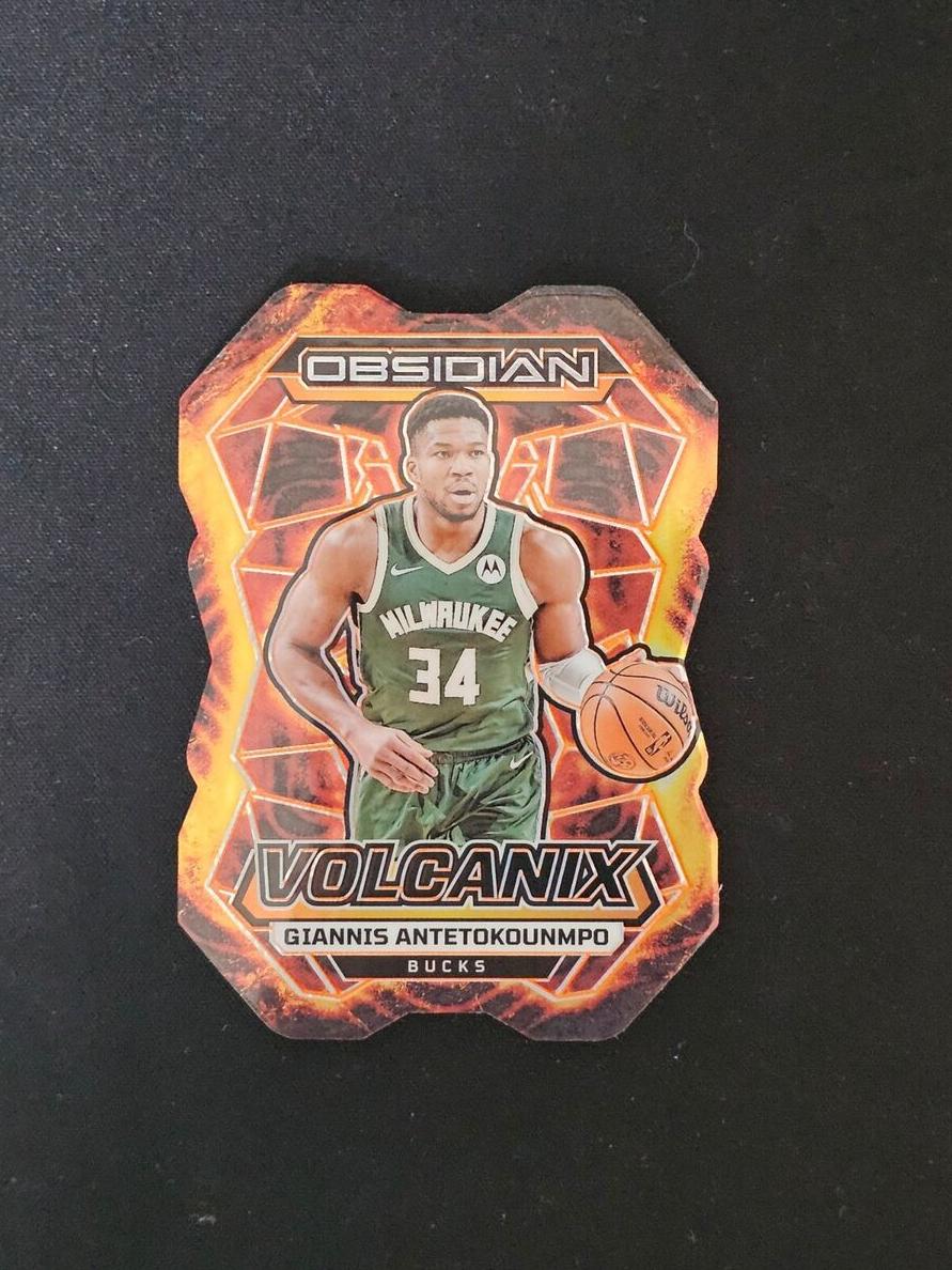 2023 Giannis Antetokounmpo #27