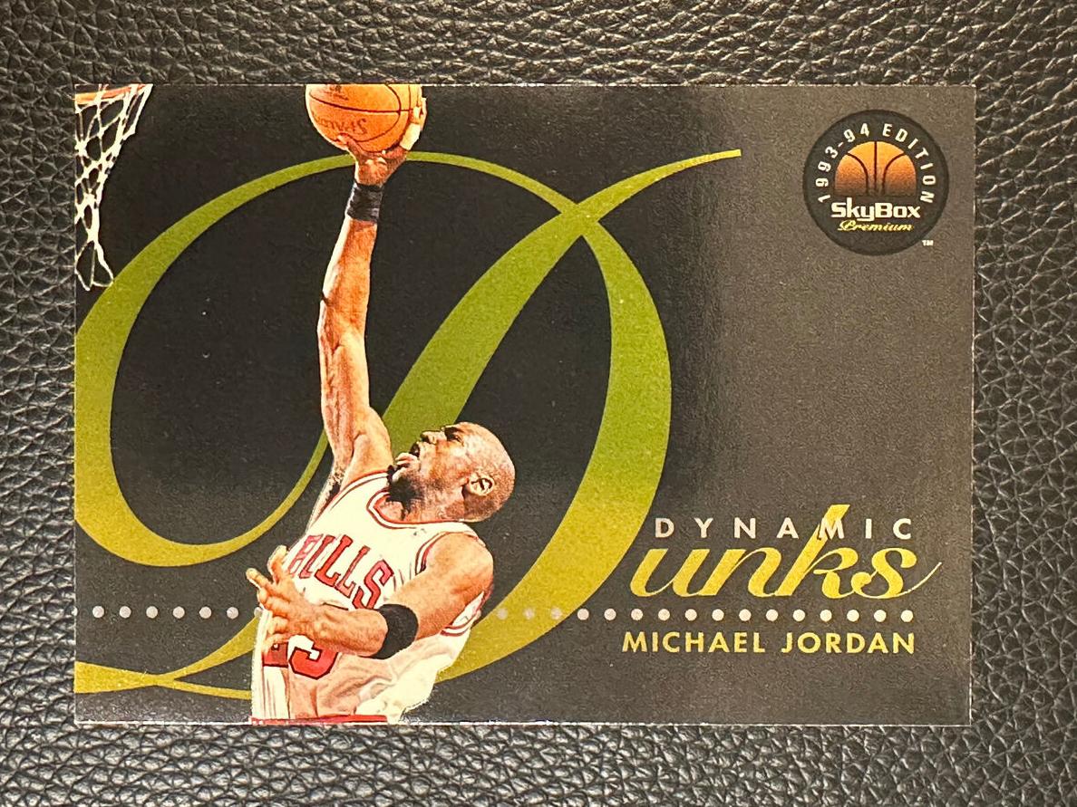 1993 SkyBox DYNAMIC DUNKS #D4 Michael Jordan front