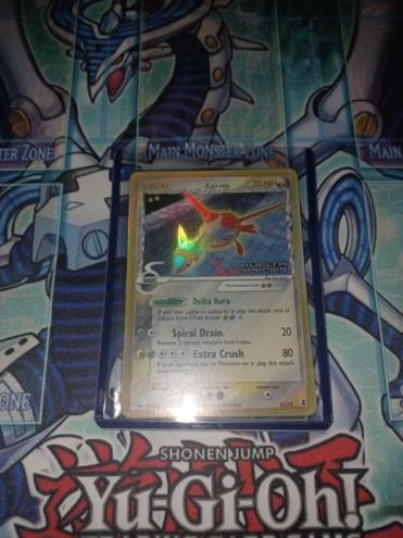 2005 Pokemon Holo #8 Latias front
