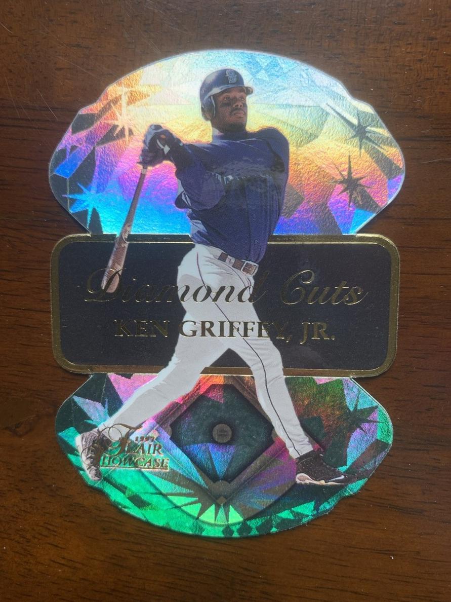 1997   DIAMOND CUTS #5 Ken Griffey Jr. front