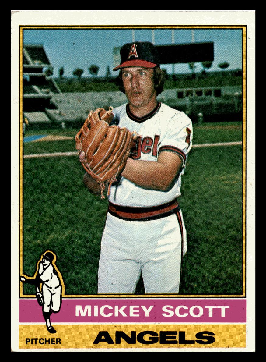 1976 Topps Mickey Scott #276 card