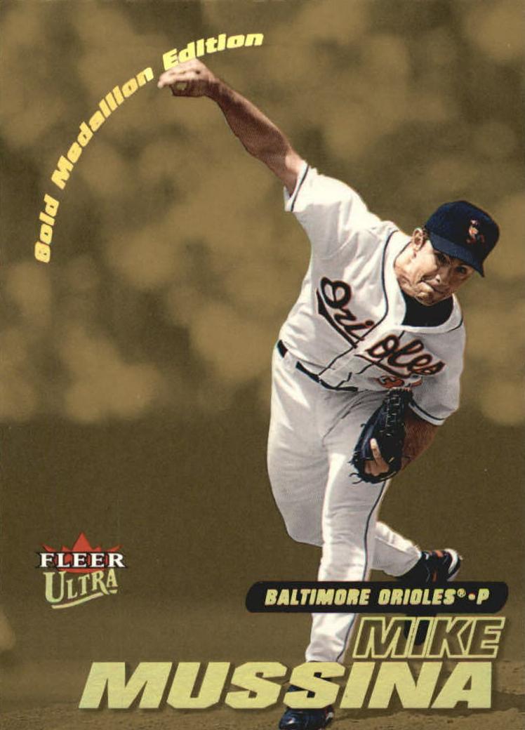 2001 Mike Mussina [Gold Medallion] #33