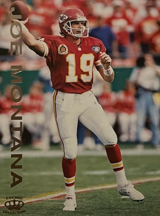 1995 Joe Montana [Gold] #50