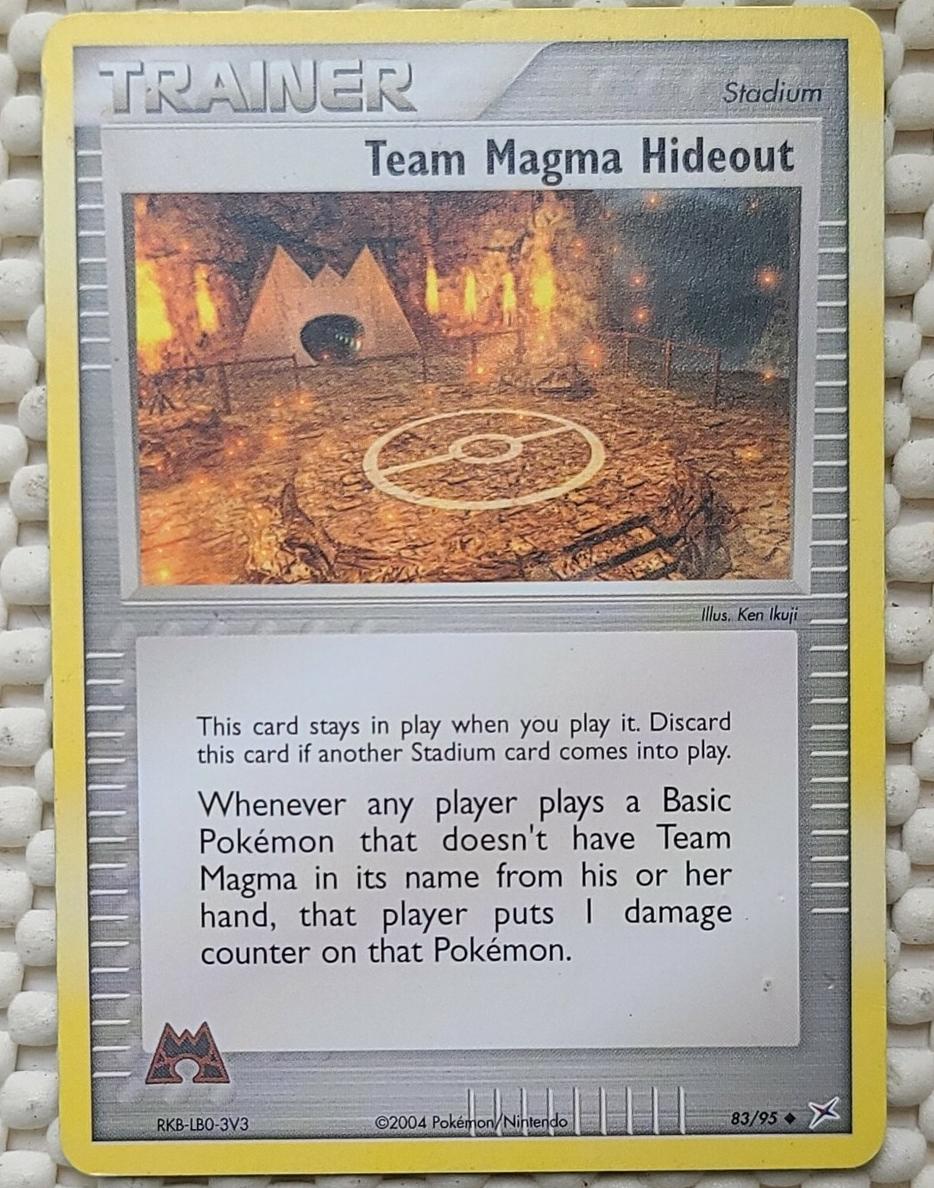 2004 Hideout [Reverse Foil] #83