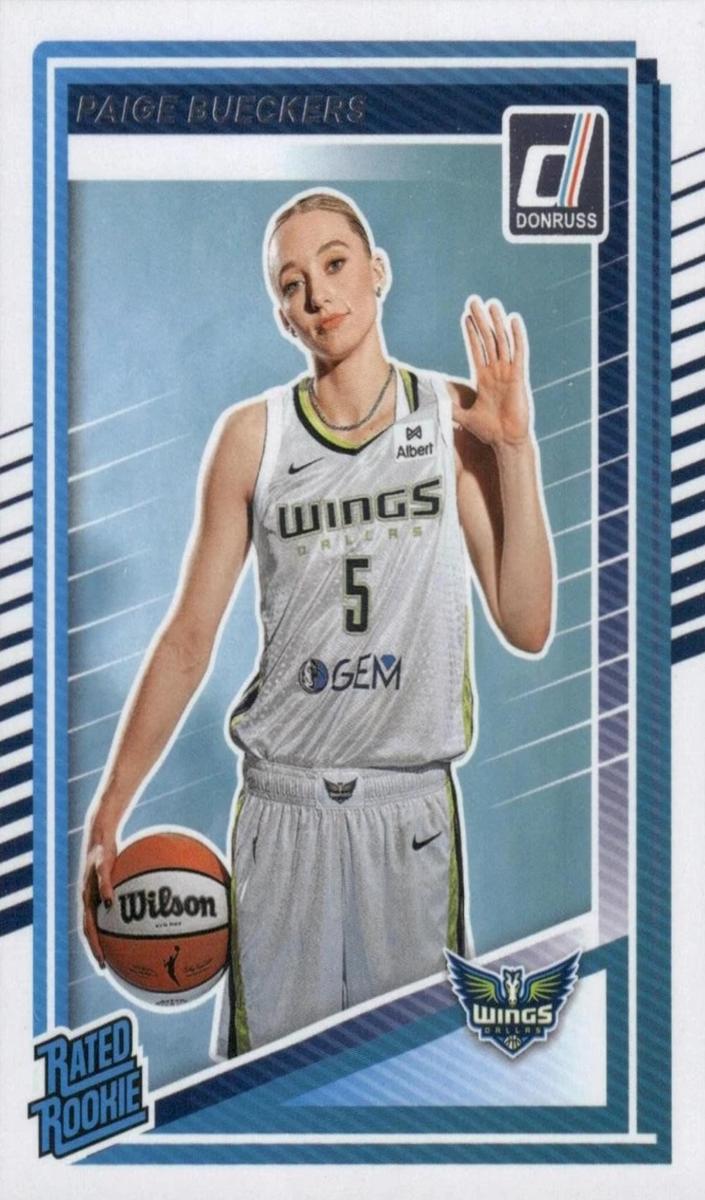 Paige Bueckers 2025 Donruss WNBA card