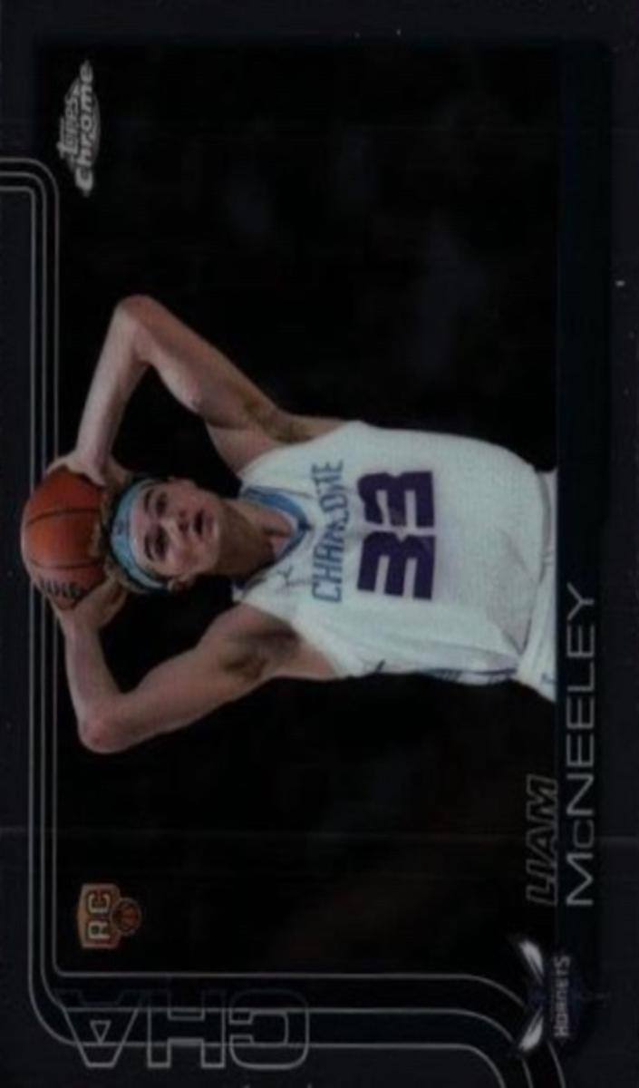 Liam McNeeley 2025-26 Topps Chrome Basketball card