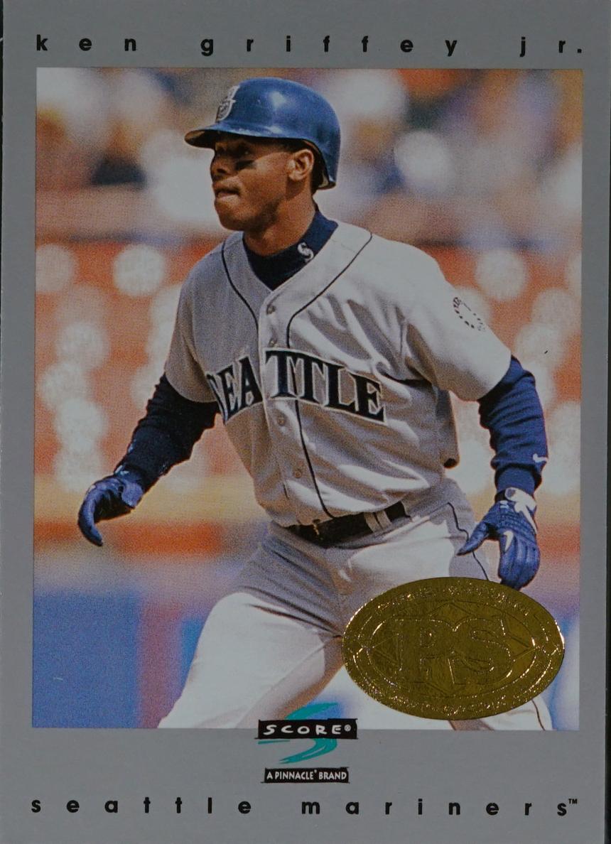 1997 Score SHOWCASE-ARTIST'S PROOF #156 Ken Griffey front
