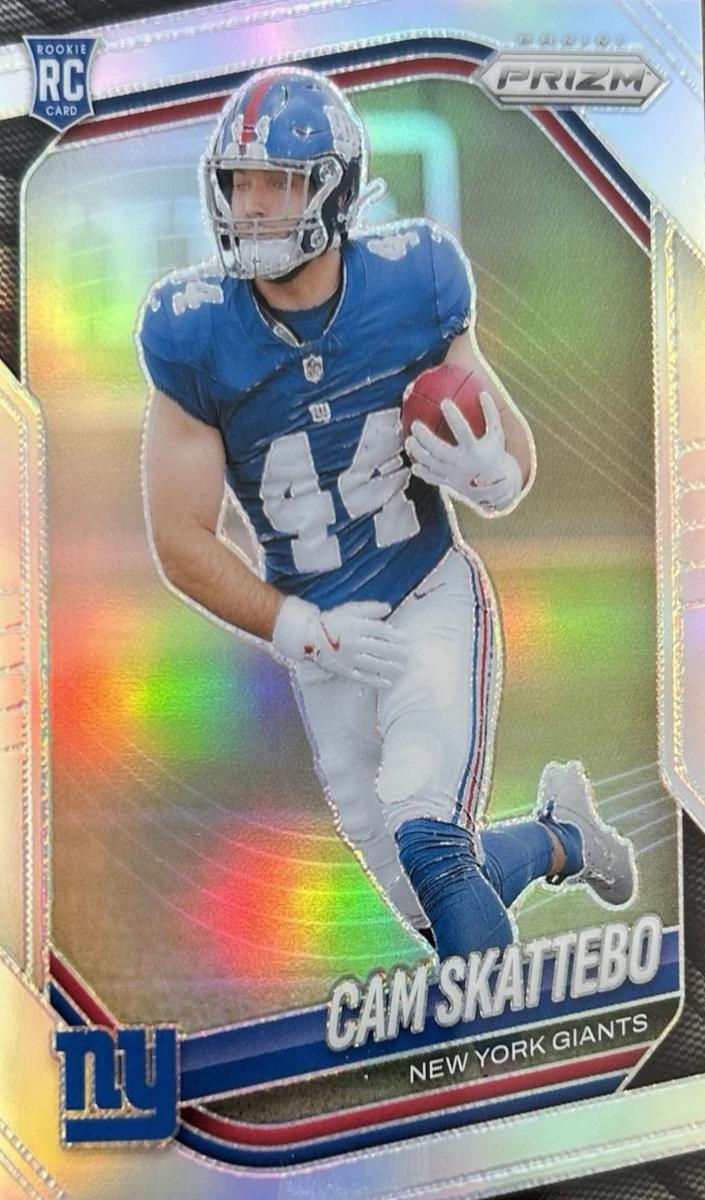 2025 Panini Prizm No Huddle Cam Skattebo #363 card
