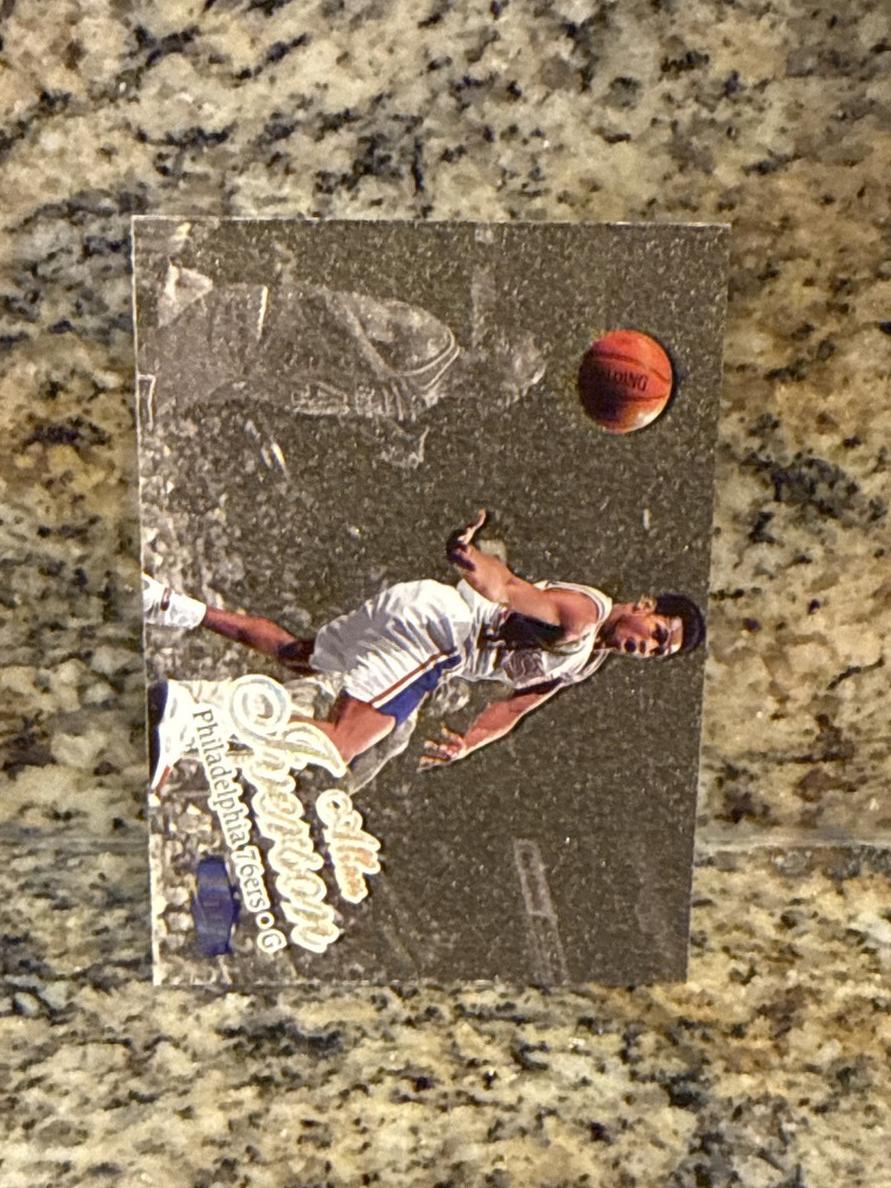 1997 Allen Iverson [Gold Medallion] #107G