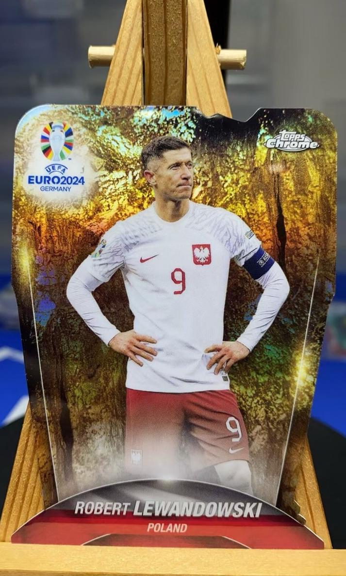 2024 Topps Chrome UEFA Euro Robert Lewandowski #CG-9 card