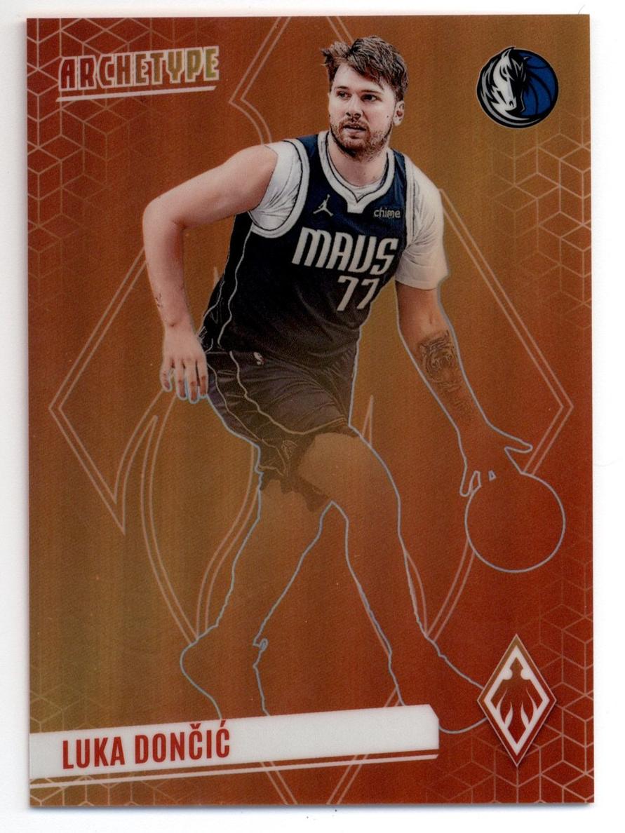 2023 Panini Phoenix Luka Doncic #11 card