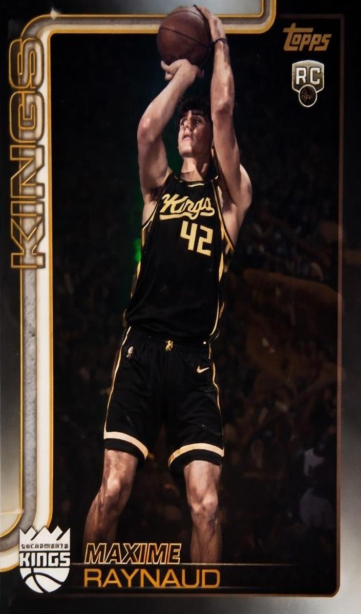 Maxime Raynaud 2025 Topps Basketball card