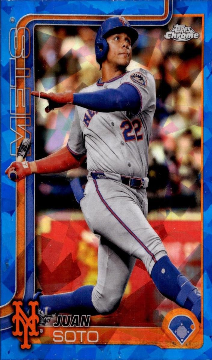 2025 Topps Chrome Juan Soto #200 card