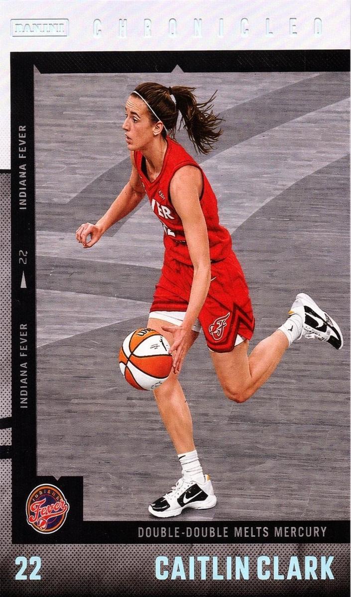 2025 Caitlin Clark [Holo] #22