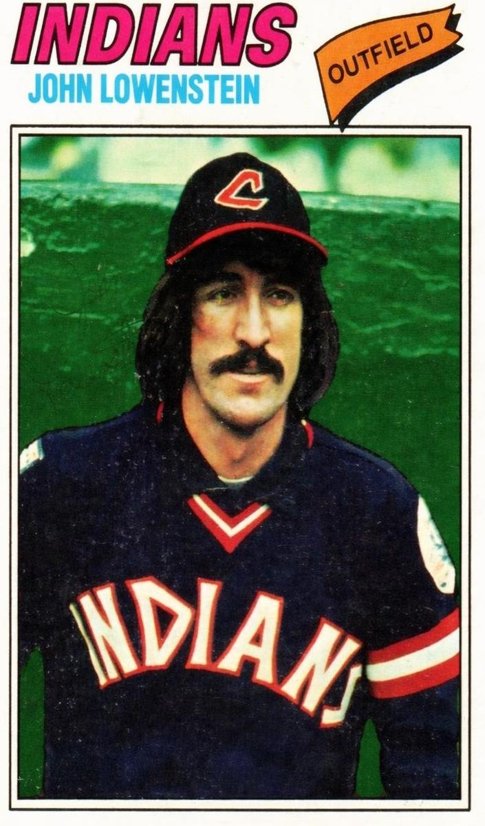 1977 Topps John Lowenstein #393 card