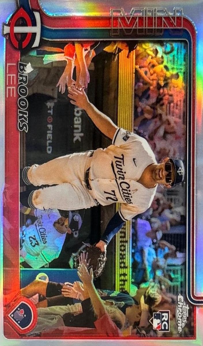 Brooks Lee 2025 Topps Chrome Baseball card