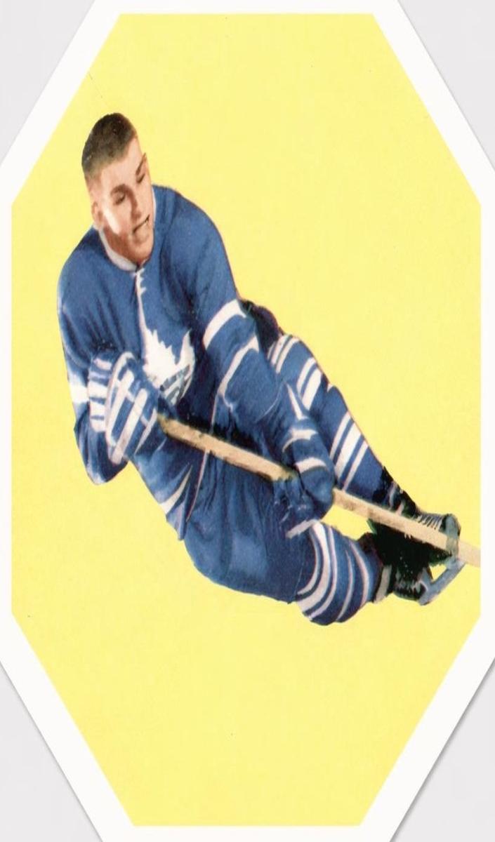 1963 Carl Brewer #17