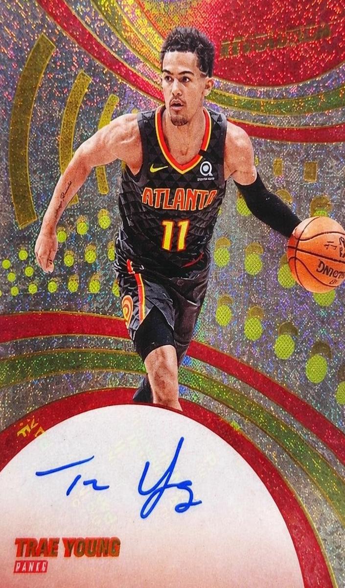 2020 Panini Revolution Trae Young #AG-TYG card