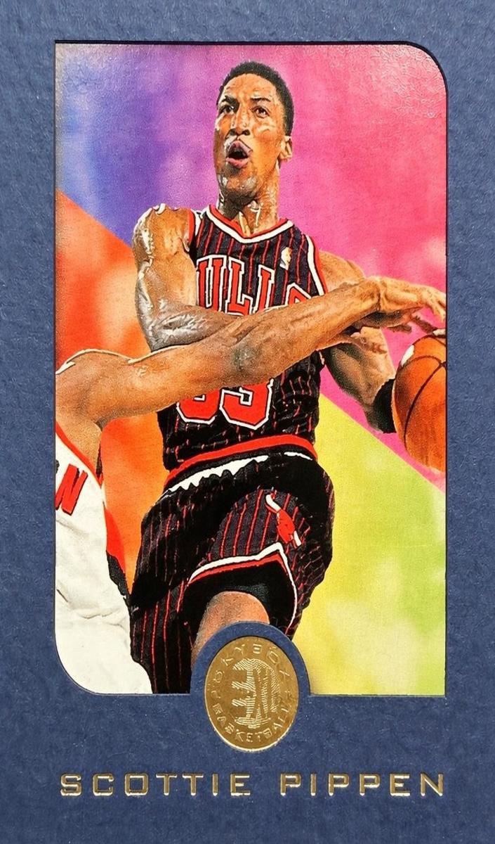 1995 Scottie Pippen [Blue] #12