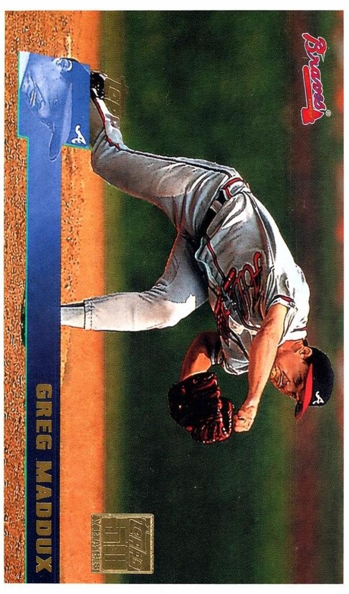 2001 Greg Maddux #48