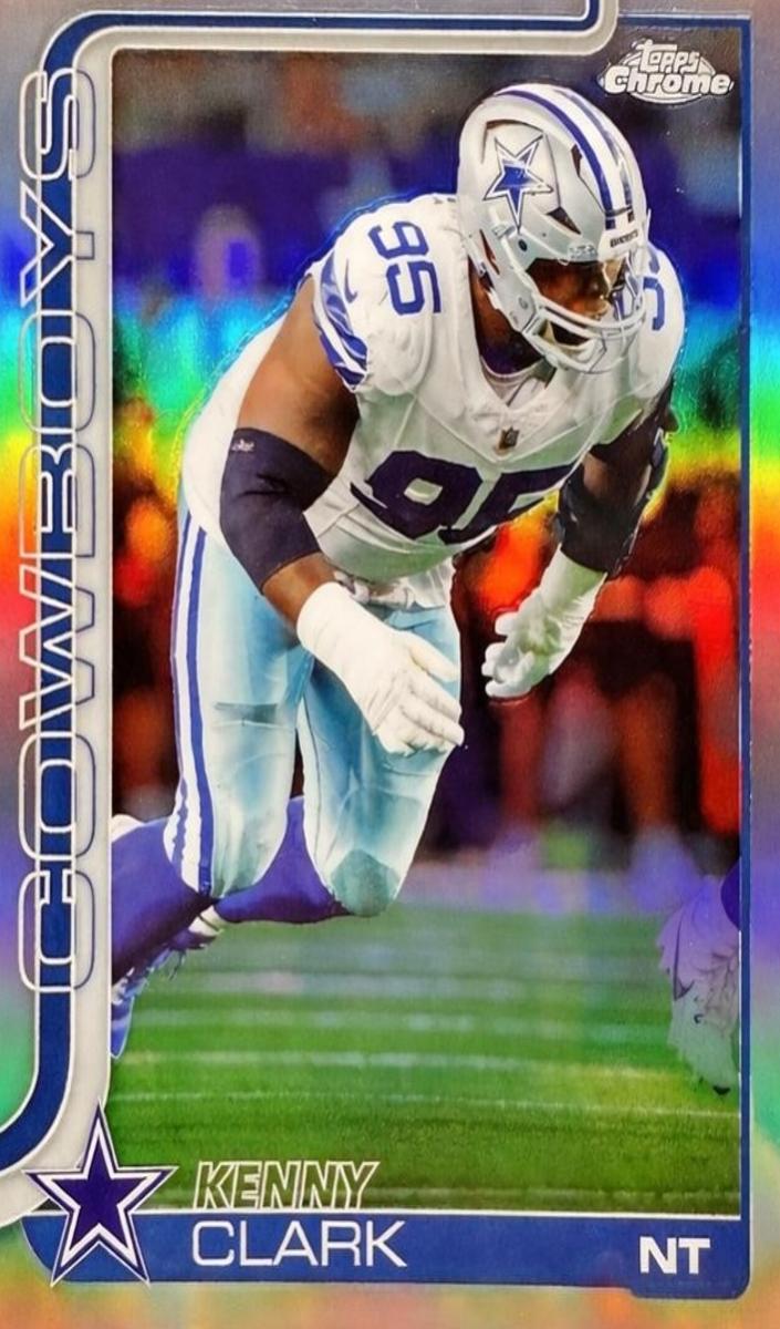 Kenny Clark 2025 Topps Chrome Football card