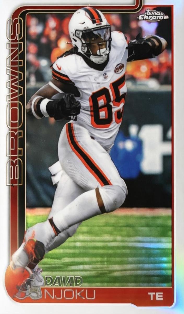 David Njoku 2025 Topps Chrome Football card