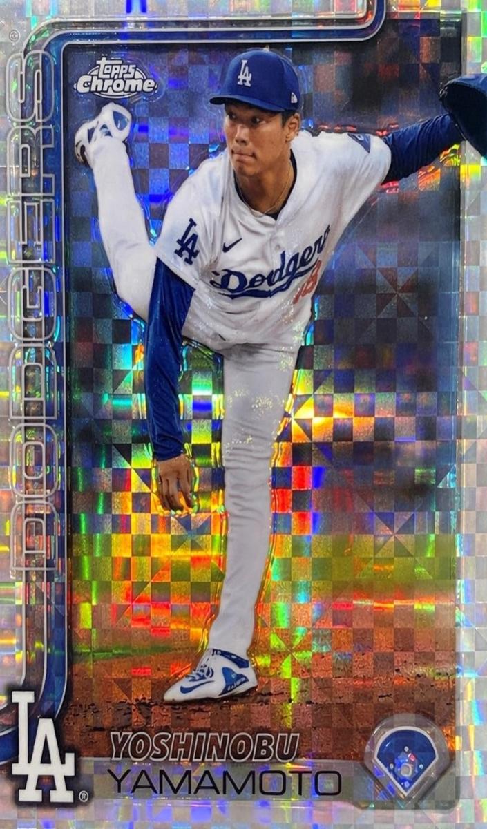 2025 Topps Chrome Yoshinobu Yamamoto [X-Fractor] #179 card