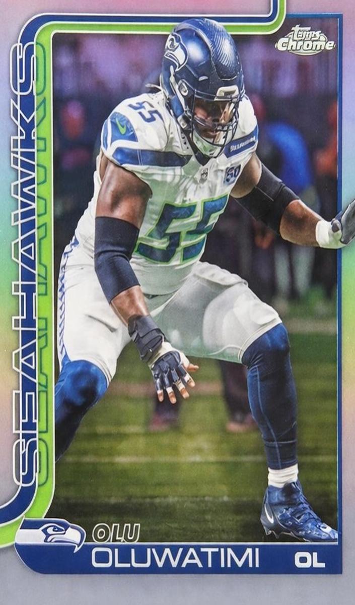 Olu Oluwatimi 2025 Topps Chrome Football card