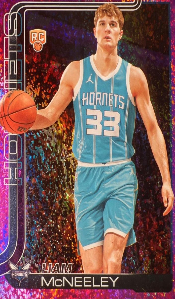 Liam McNeeley 2025 Topps Basketball card