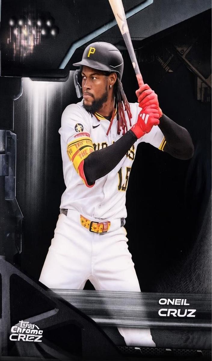 2026 Topps Chrome Black Oneil Cruz [Gold Refractor] #197 card