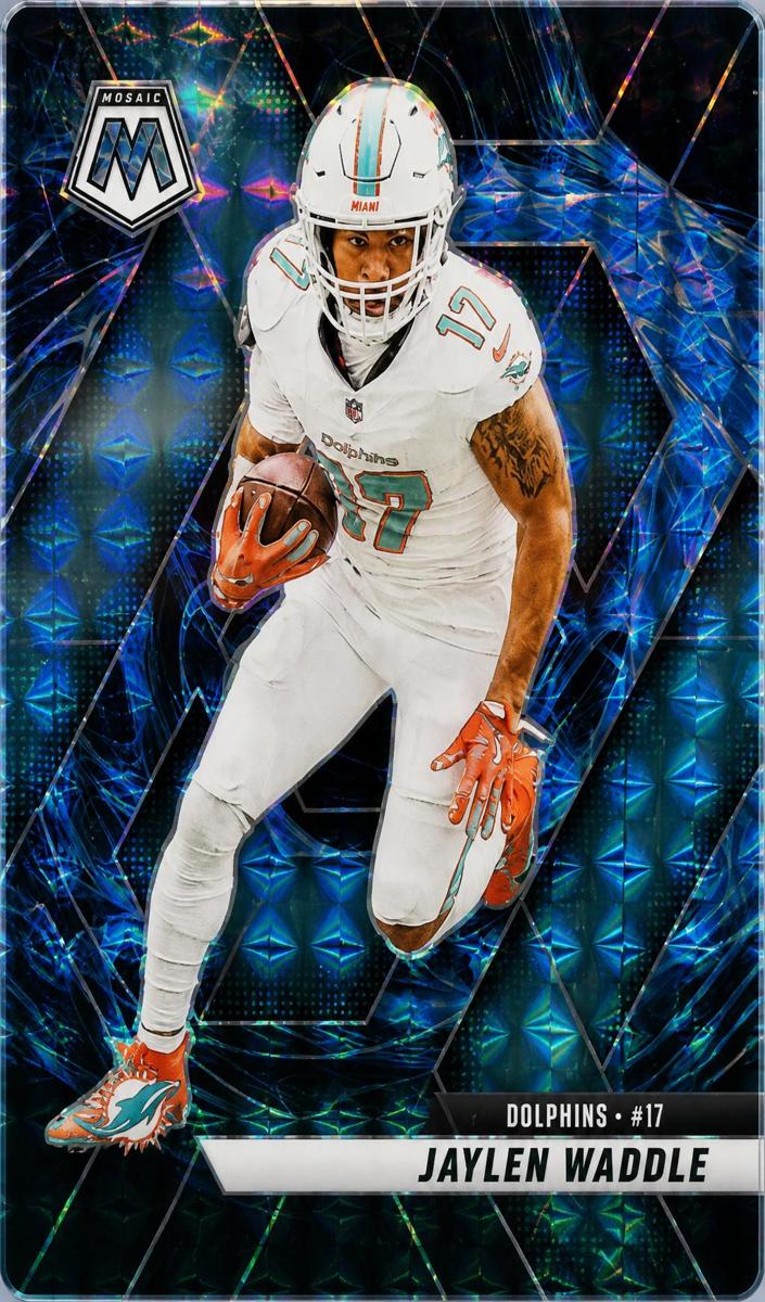 Jaylen Waddle 2025 Mosaic Football card