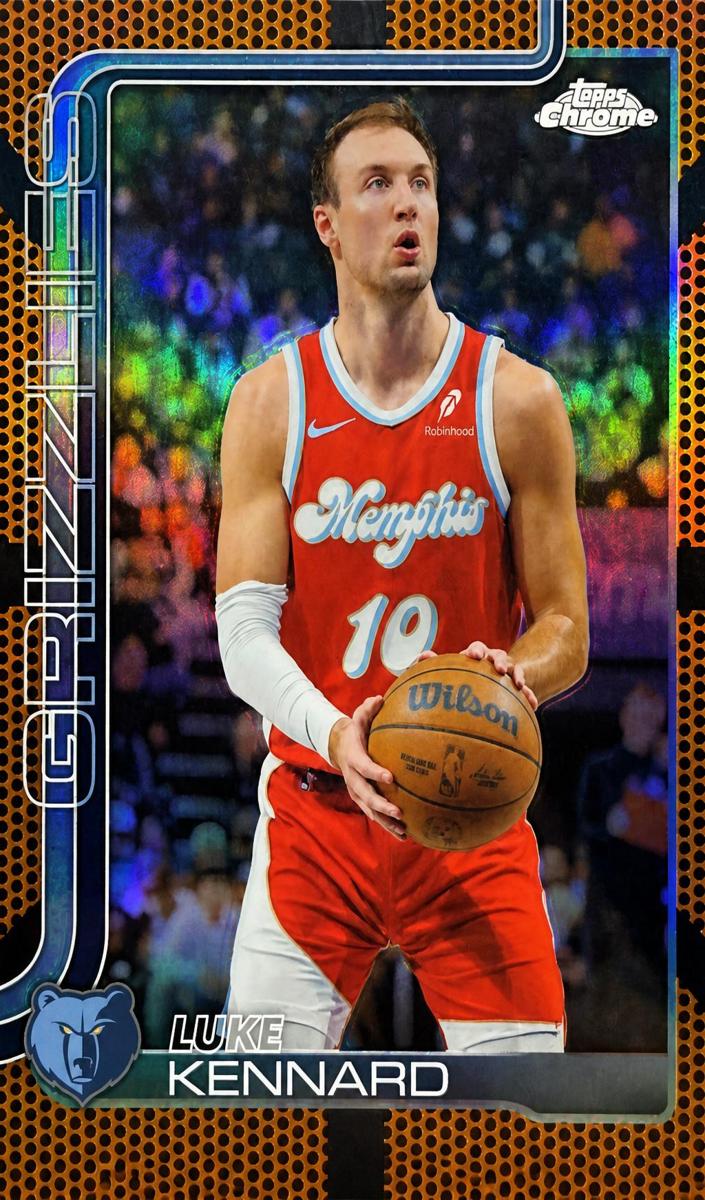 Luke Kennard 2025-26 Topps Chrome Basketball card