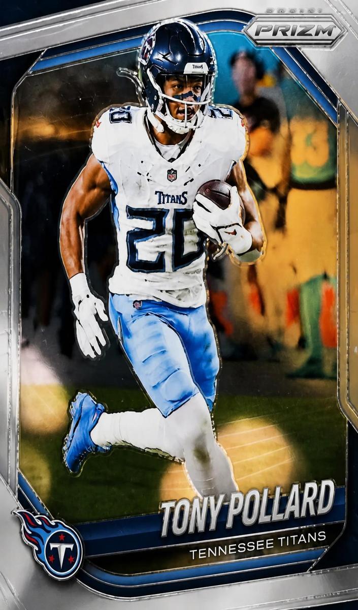 Tony Pollard 2025 Prizm Football card