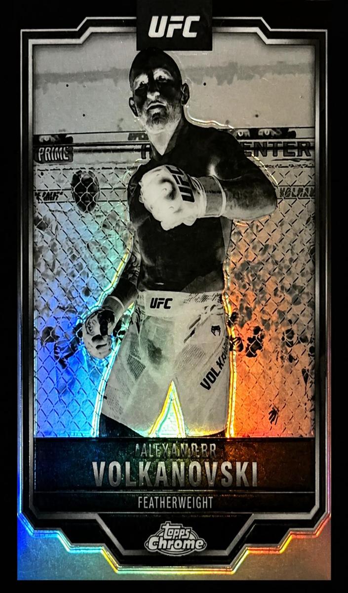 2025 Alexander Volkanovski [Negative Refractor] #18