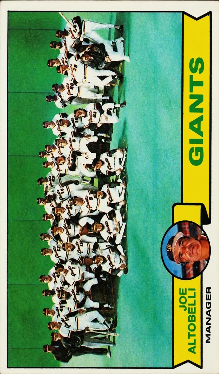 1979 Topps Giants Team #356 card