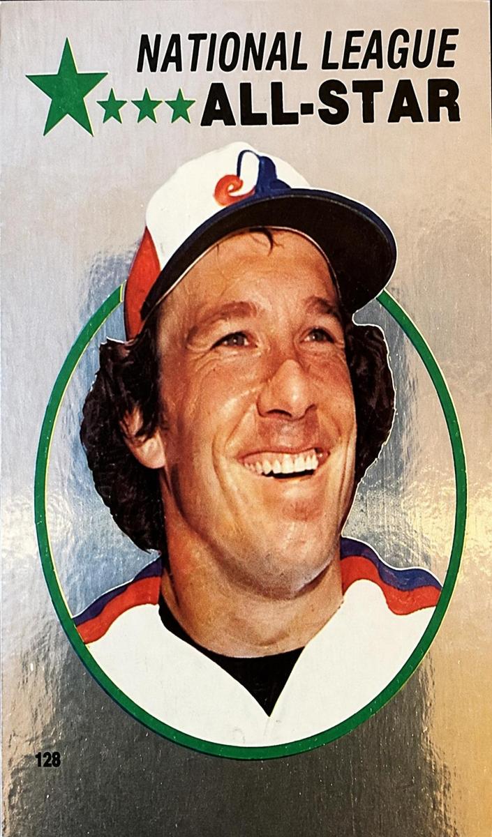 1982 O Pee Chee Stickers Gary Carter #128 card