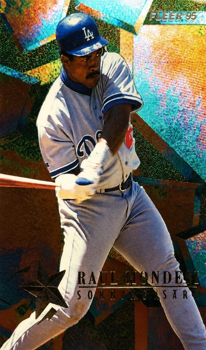 1995 Fleer Update Raul Mondesi #7 card