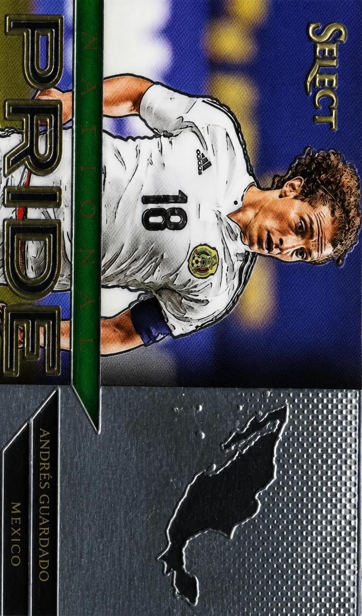 2015 Panini Select Andres Guardado [Blue] #47 card