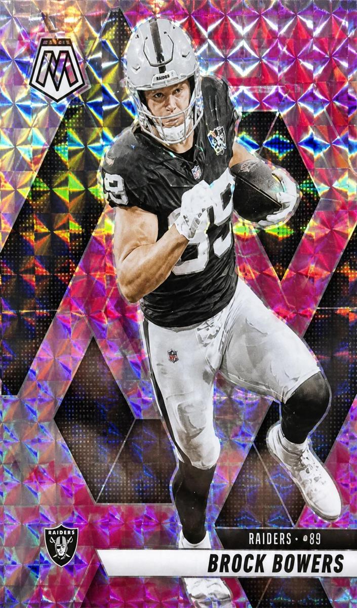 Brock Bowers 2025 Mosaic Football card