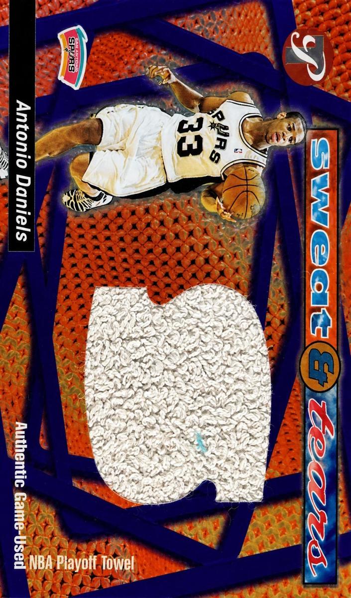 2001 Topps Pristine Antonio Daniels #SS-AD card