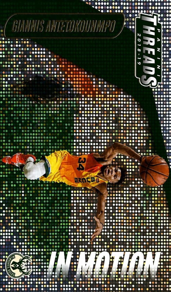 2018 Giannis Antetokounmpo [Dazzle] #4